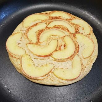 Pfannkuchen-Waffel-Teig-lowcarb-pancakes-glutenfrei-crepes-REZEPT-apfel