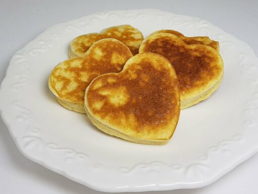 Silikomart-PAN02-Happy-Snack-LOVE-Silikonform-für-Pfannkuchen-in-Herzform-Pfannkuchenwunder-Pancakes-King