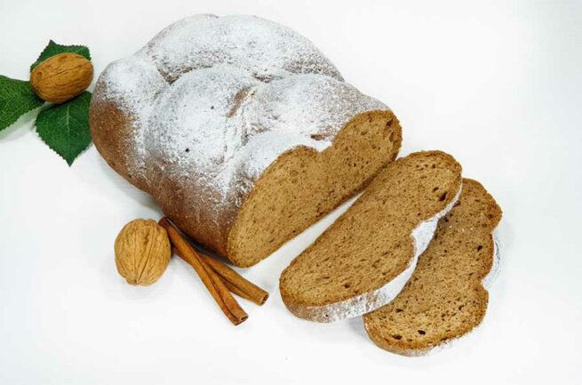 Walnuss-Zimt-Brioche-lowcarb-backmischung-Brot