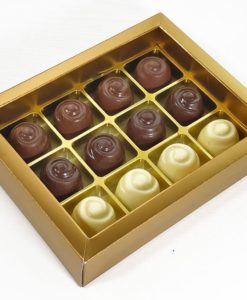 Choketo Low Carb & Keto Pralinés Großpackung mit 12 gefüllten, handgemachten Pralinen - Schokolade & Füllungen ohne Zuckerzusatz – xylitfrei