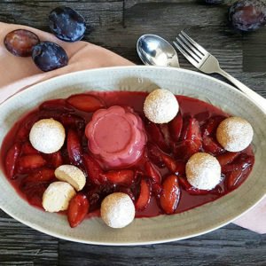 Rezept Quarkknödel aus dem Backrohr mit Zwetschgenpudding an Rotweinzwetschgen lowcarb glutenfrei