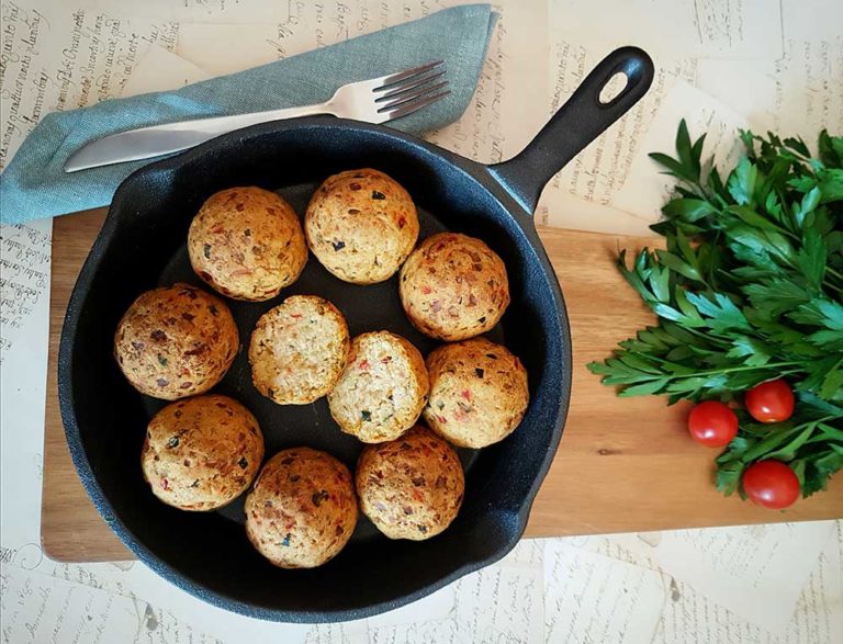 Rezept Backrohr Gemüse Knödel mit Minzejoghurt lowcarb glutenfrei - Dr ...