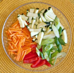 Rezept Erdnuss Gemüse-Fleischpfanne mit Pastazauberreis low carb keto glutenfrei