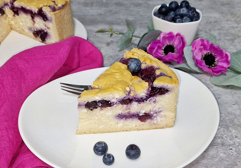 Rezept Hüttenkäse Blaubeer Cheesecake low-carb keto glutenfrei