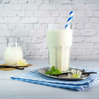 Protein MILCHSHAKE Vanille Proteinshake Ketoshake Proteinpulver - fertiges Getränk